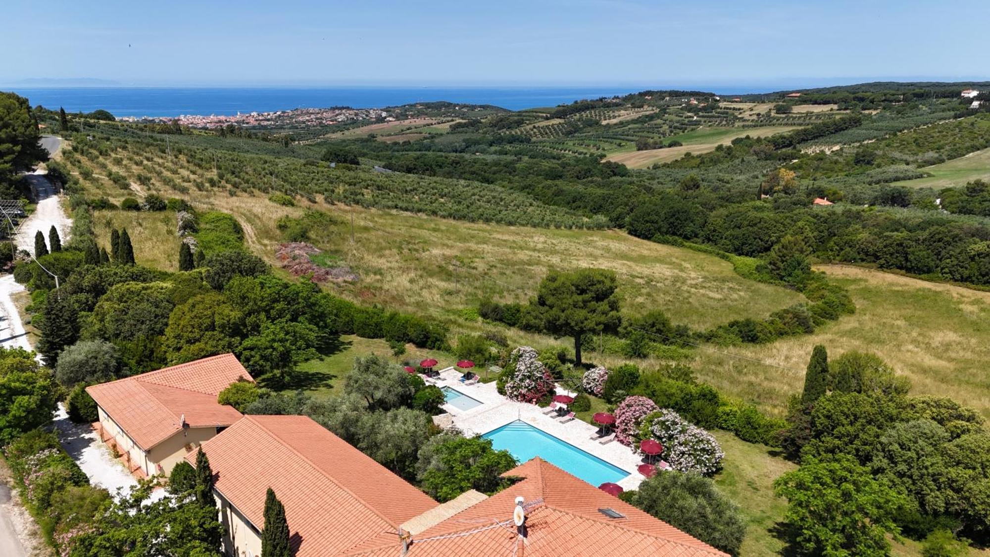 La Muccheria San Vincenzo Eksteriør bilde